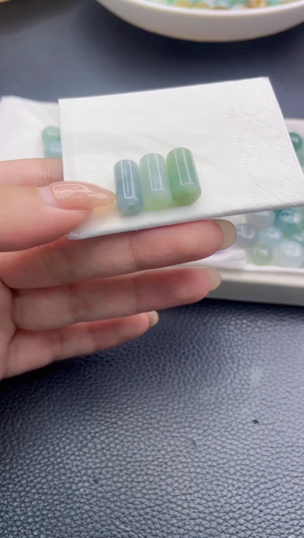 未镶嵌定制翡翠观**涛3779