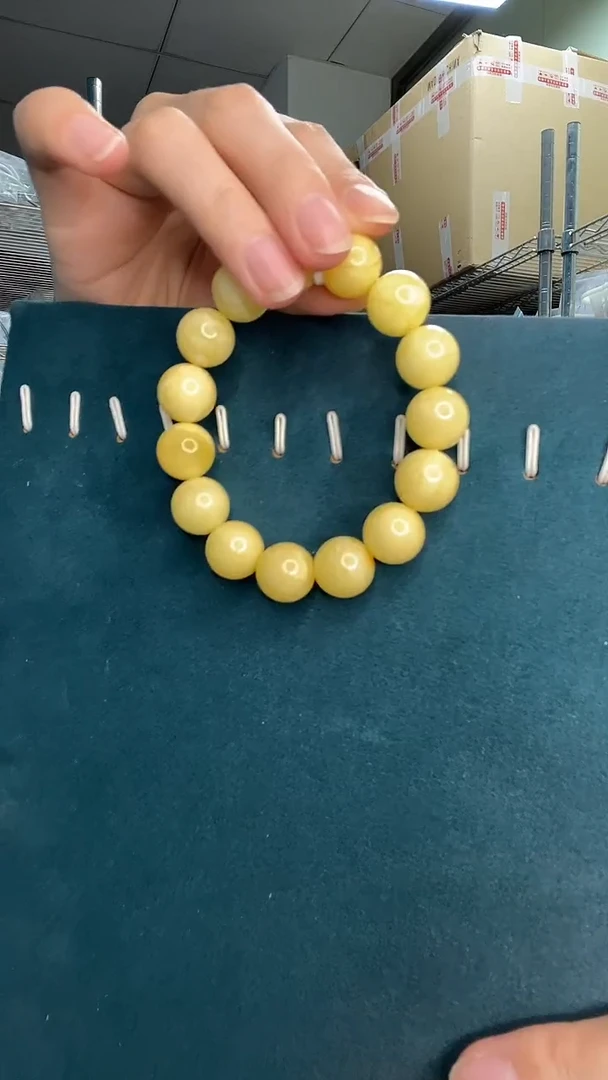 未镶嵌琥珀裸石A1020天然蜜蜡