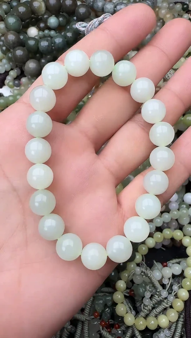 颈饰未镶嵌和田玉拍一发一