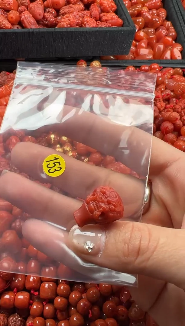 【闪购商品】南红玛瑙颈饰未镶嵌1