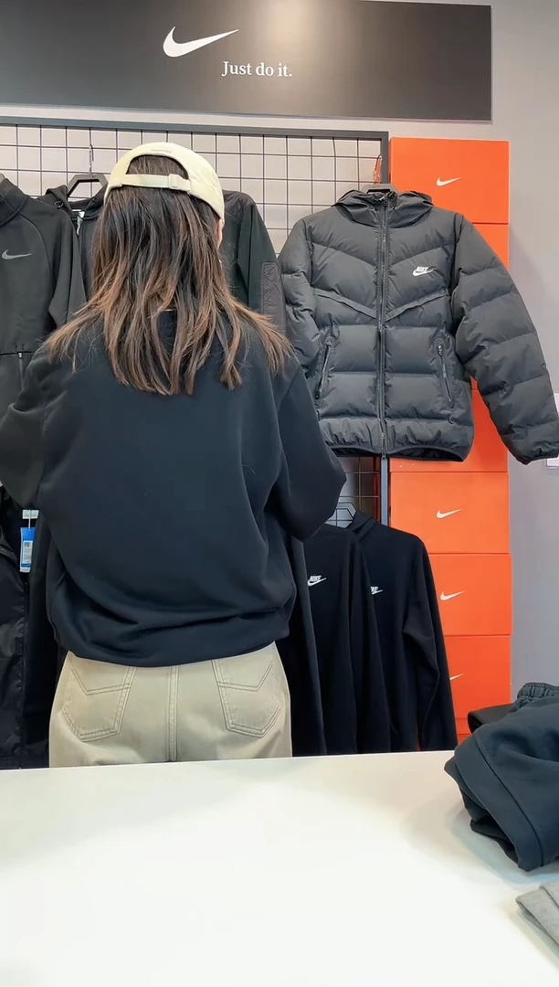 2667 黑色卫衣XL码 160-180斤  不退换