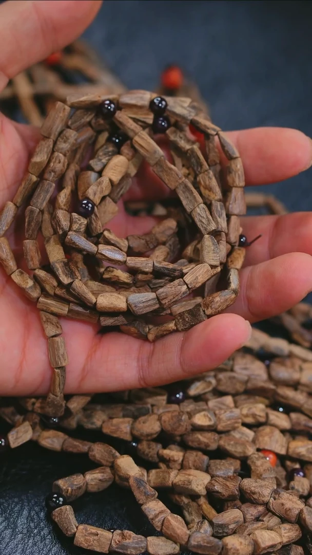 沉香手串沉水加布拉红土随型多圈11g+多样式发一