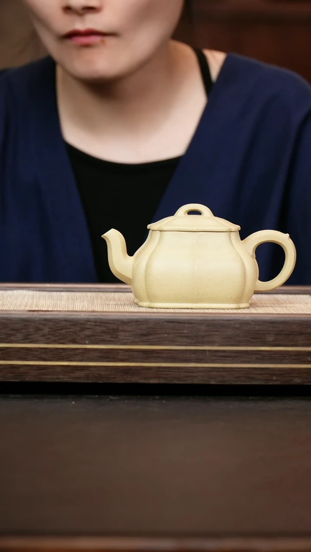 茶壶紫砂本山绿泥   筋纹四方