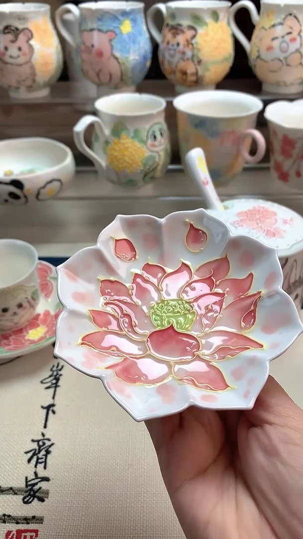 一味*手绘*莲瓣荷花碟