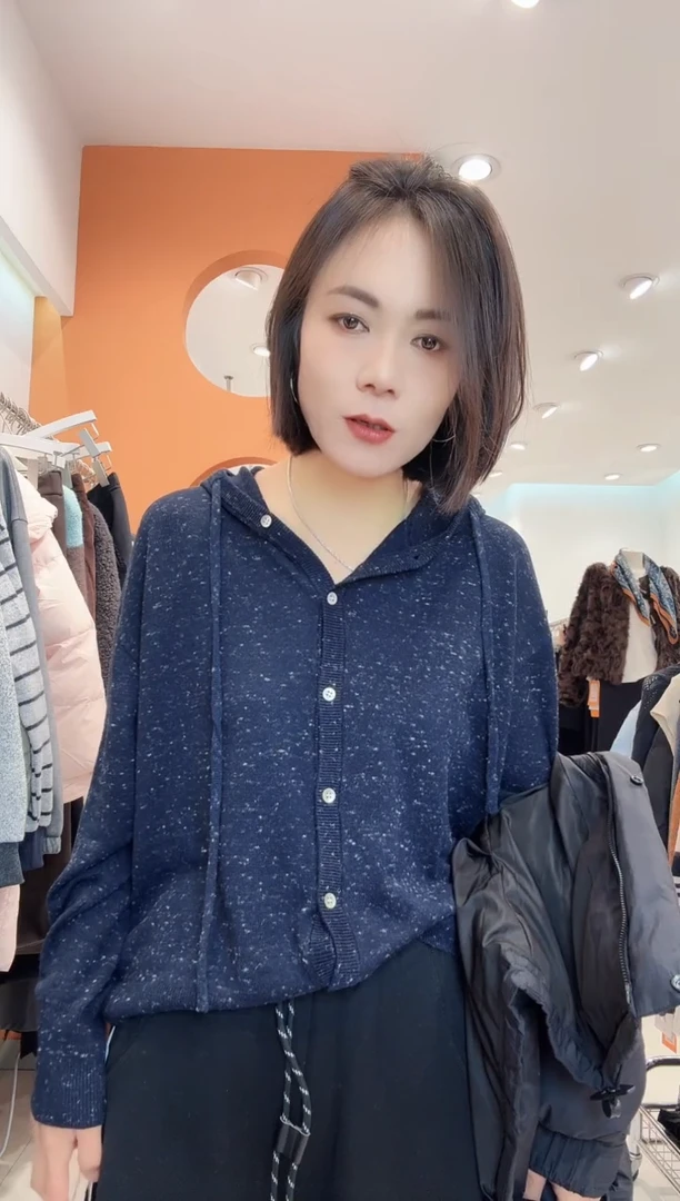 藏青色打底上衣0706