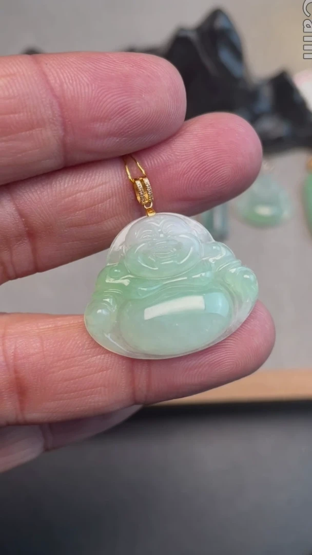 【闪购商品】翡翠吊坠(不含链)18K金镶嵌天然缅甸翡翠A货