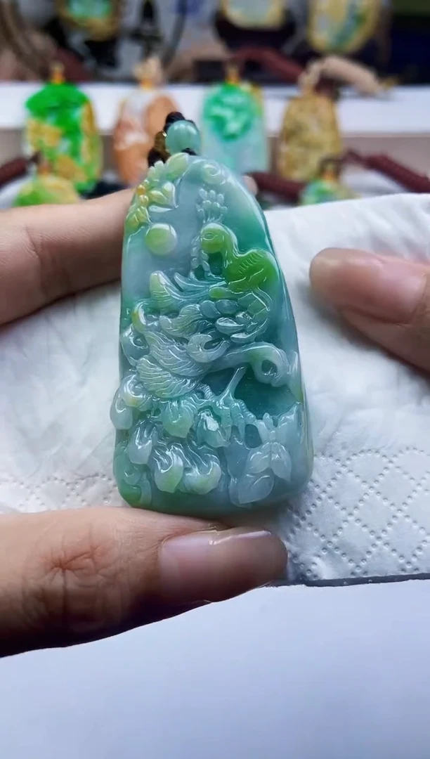 颈饰未镶嵌翡翠翡翠A货