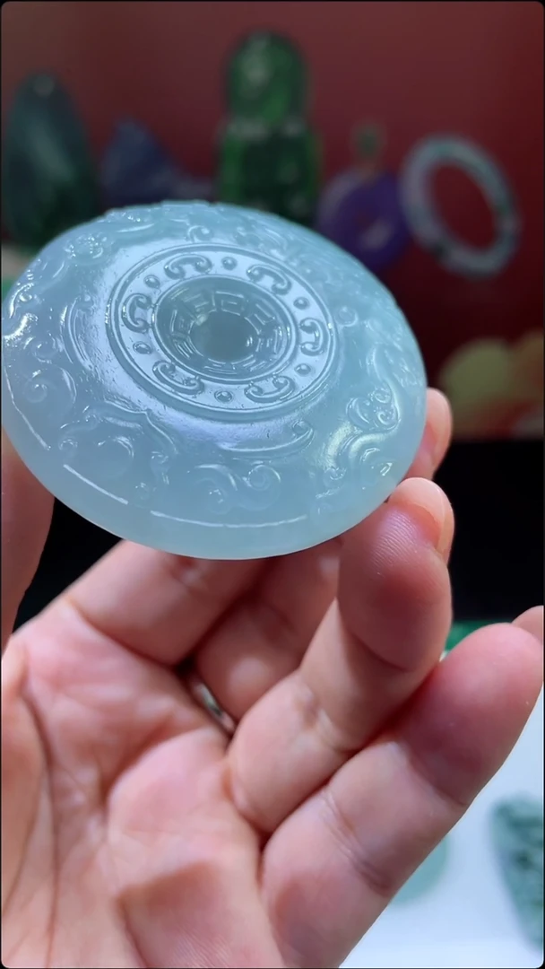 定制翡翠未镶嵌扣子