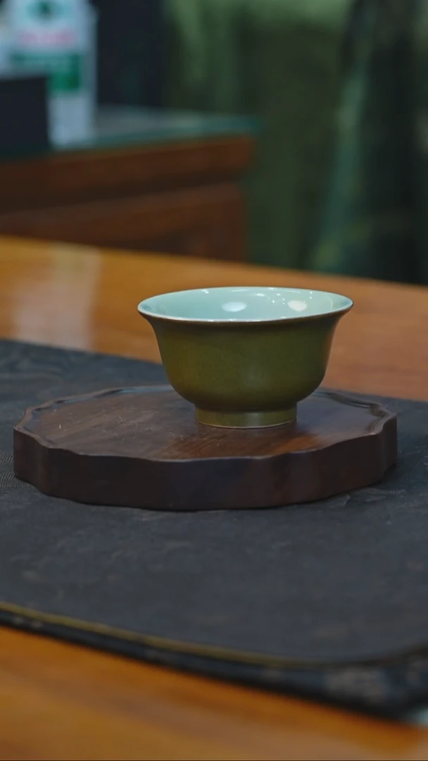 江广非遗茶叶末压手杯