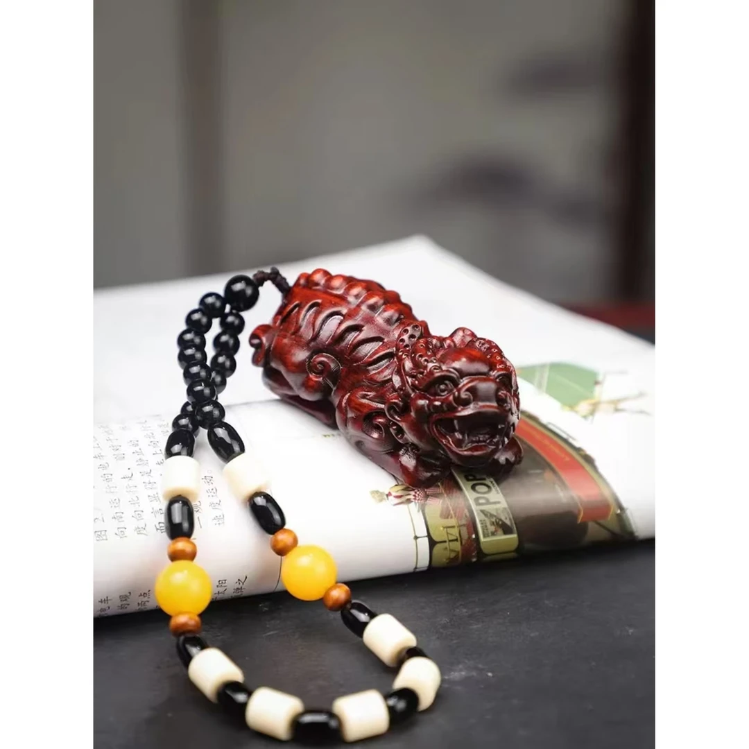 紫檀貔貅手把件（无礼盒）S0421