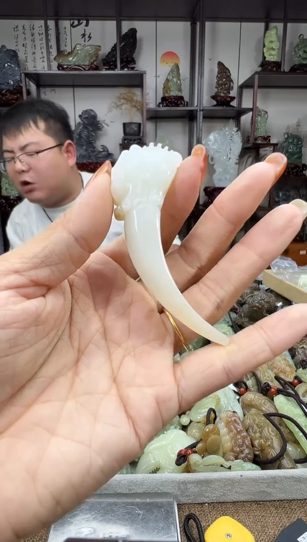 未镶嵌和田玉把件1