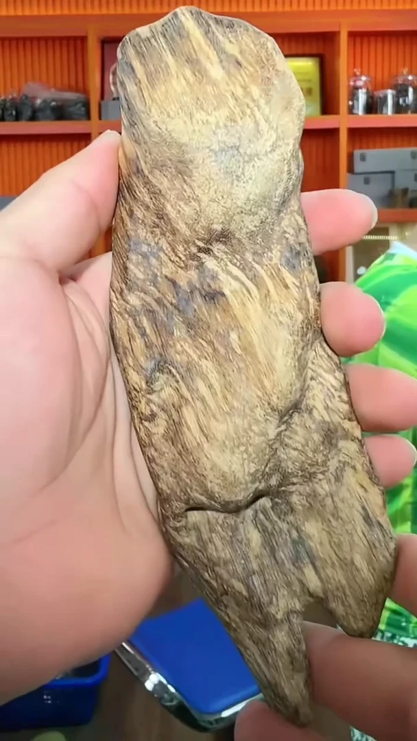 沉香手把件368号多样性发一