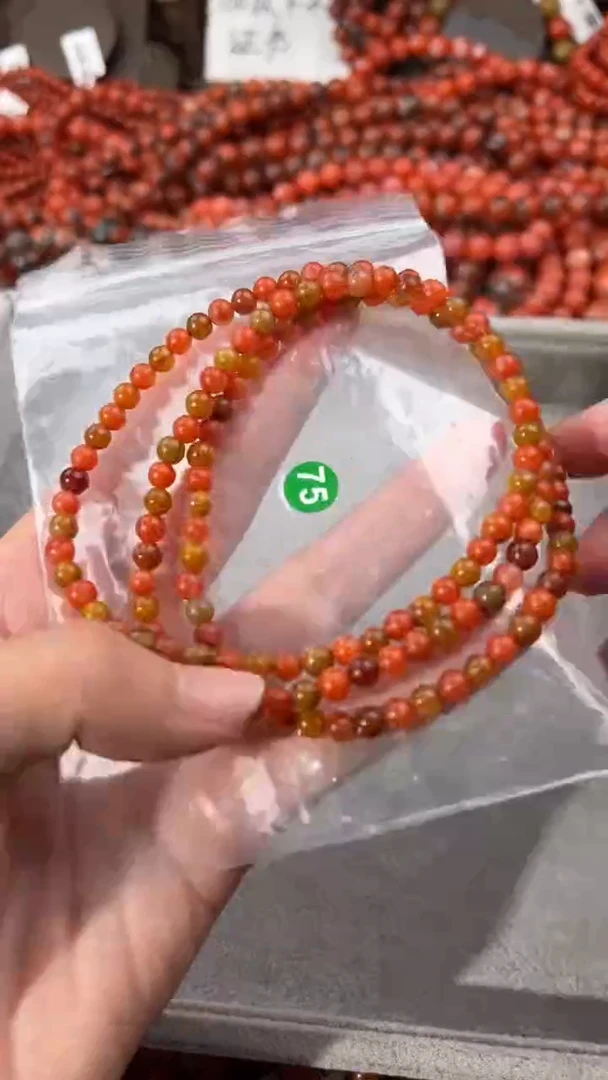南红玛瑙手串未镶嵌5+
