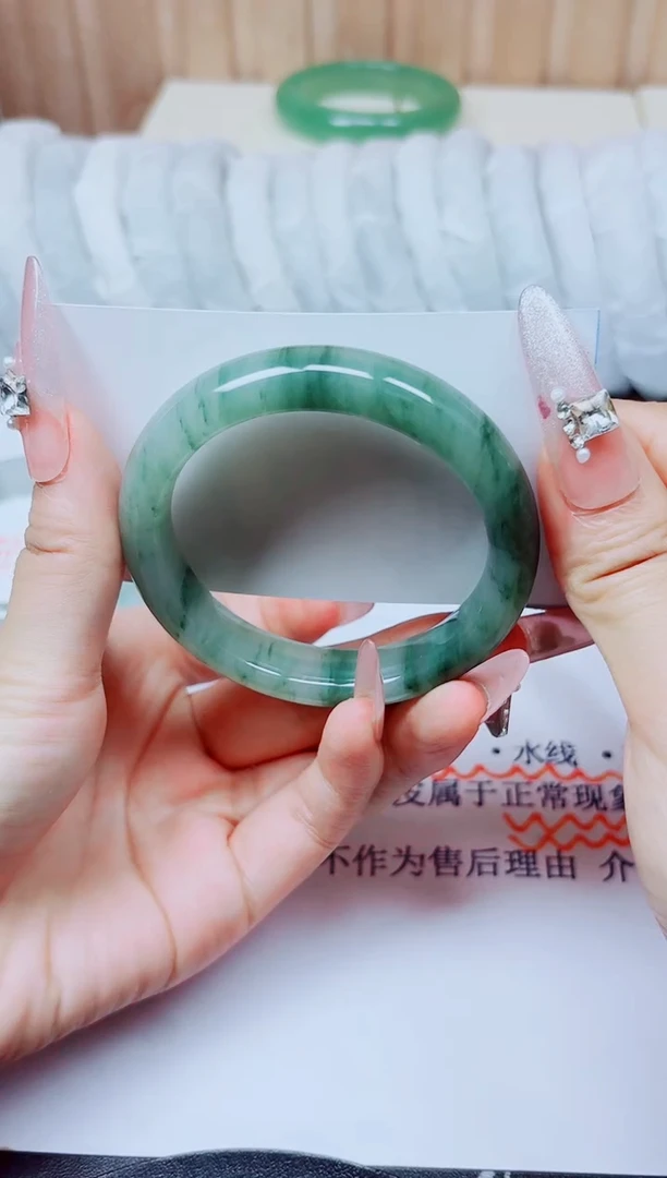 未镶嵌手镯石英质玉54/54.2