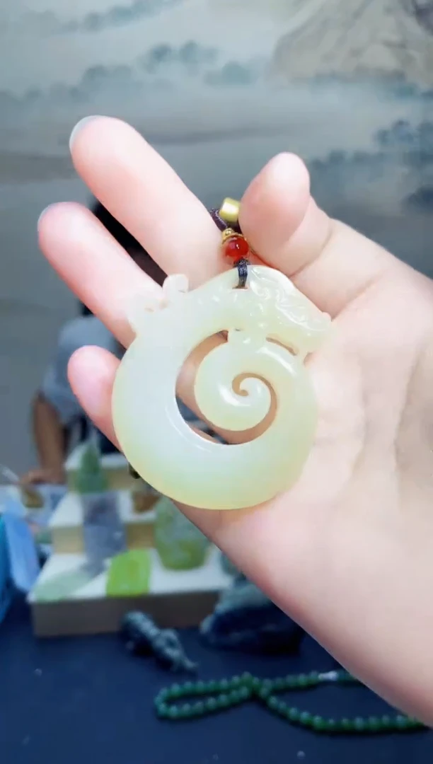 和田玉未镶嵌颈饰1