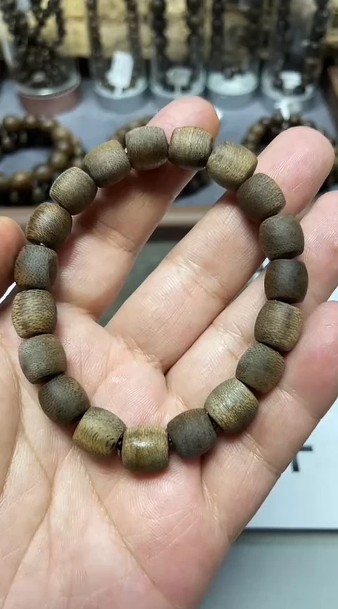 【闪购商品】沉香手串越南芽庄黄奇楠1.0沉水级毕业款老料桶珠