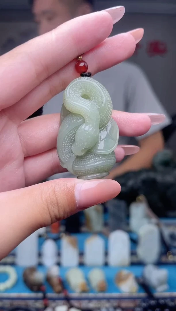 未镶嵌和田玉挂件1
