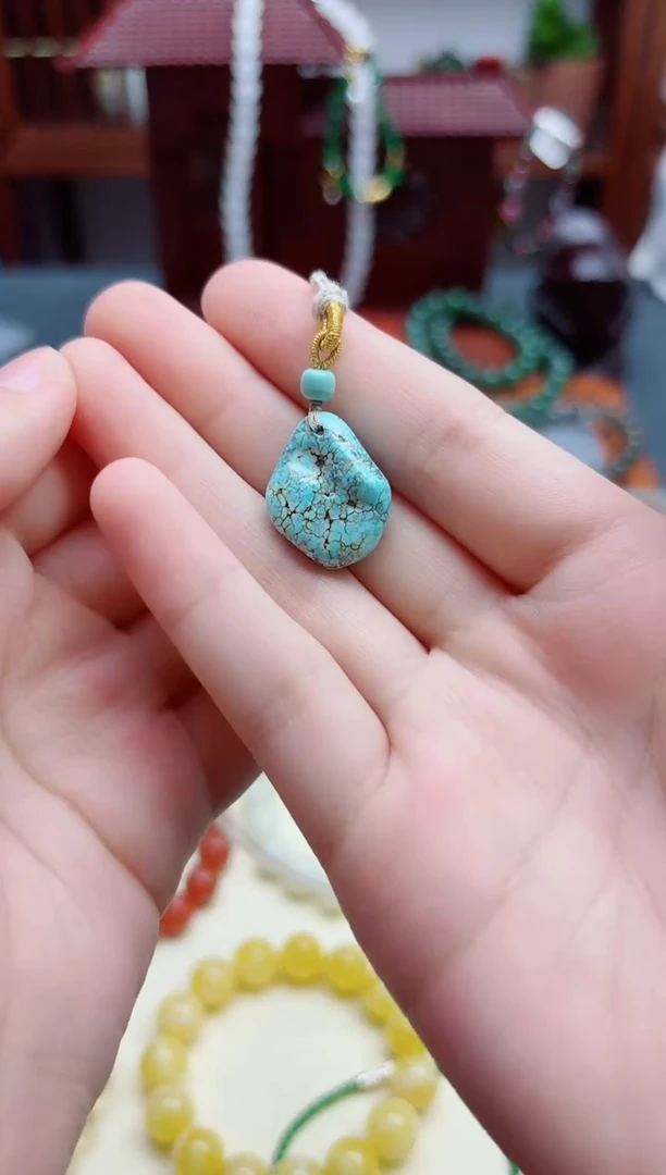 绿松石未镶嵌颈饰松石随型吊坠GW