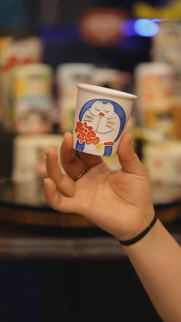 【闪购商品】摆件景德镇釉下彩绘设计师款式陶瓷