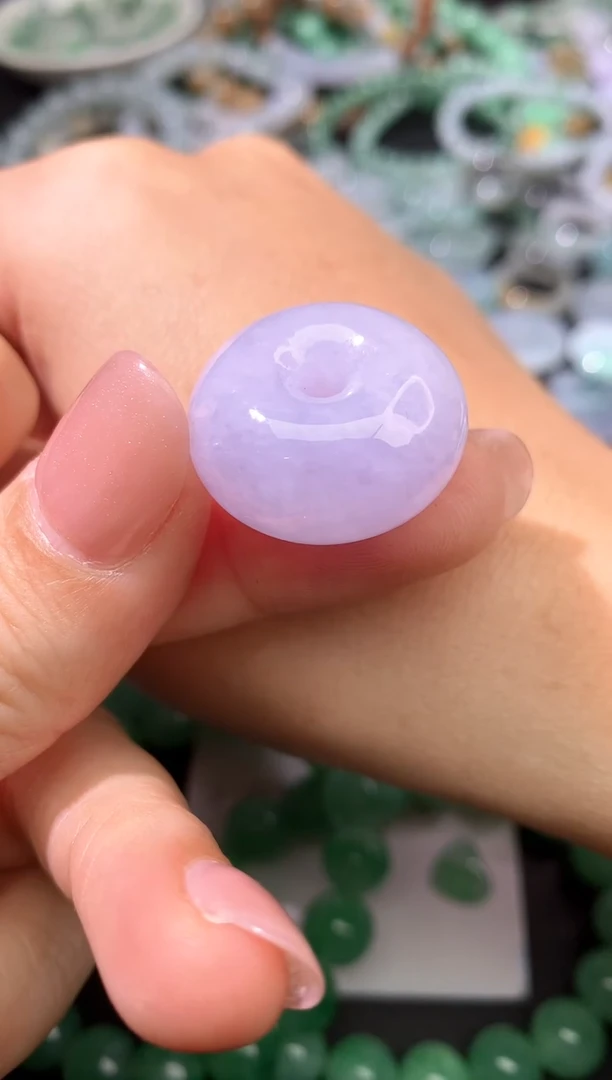 颈饰未镶嵌翡翠吊坠