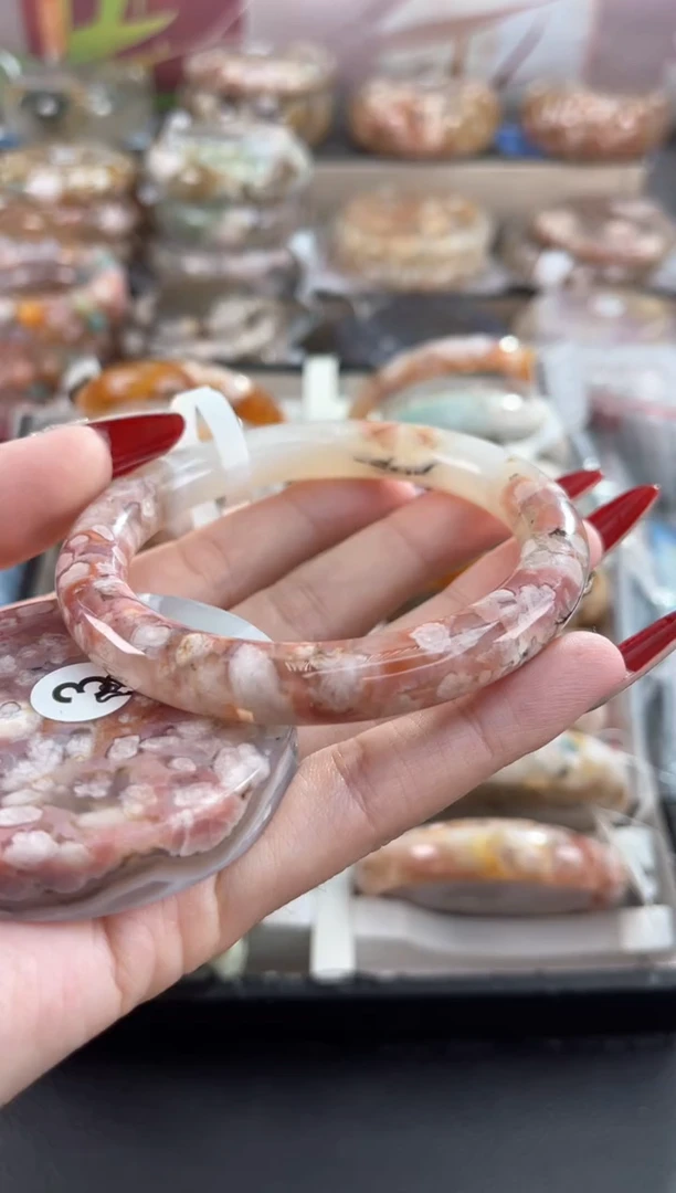 未镶嵌手镯石英质玉58