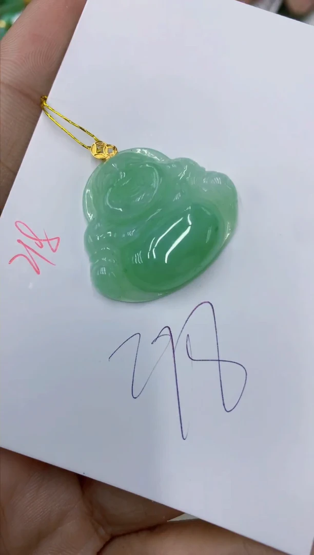 颈饰18K金镶嵌翡翠111111111111