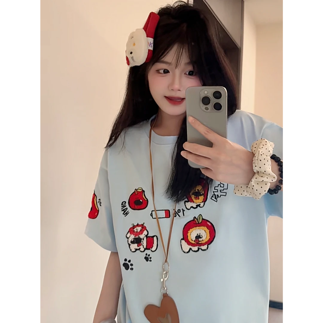 HandSeven夏季童趣可爱卡通宽松刺绣设计感苹果小狗T恤