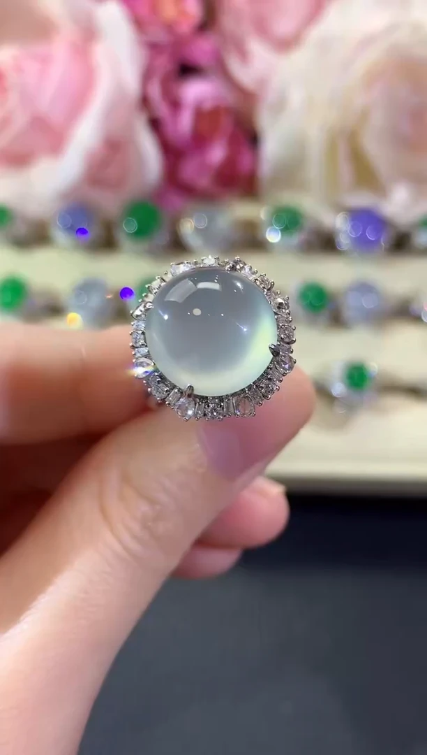 18K金镶嵌戒指翡翠冬日珠宝E172