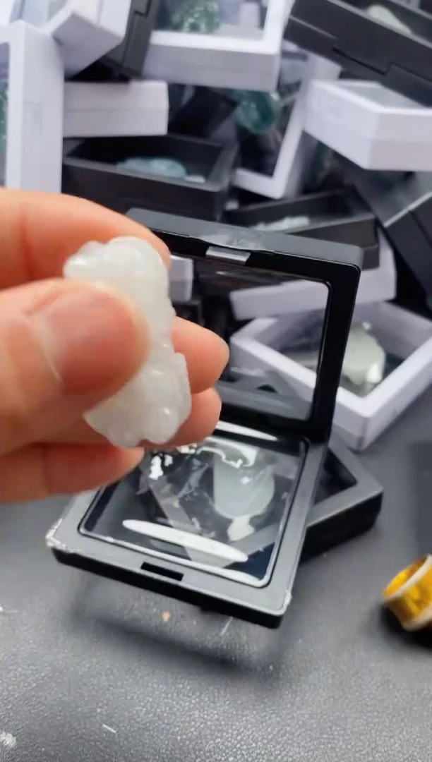 翡翠未镶嵌吊坠(不含链)2765