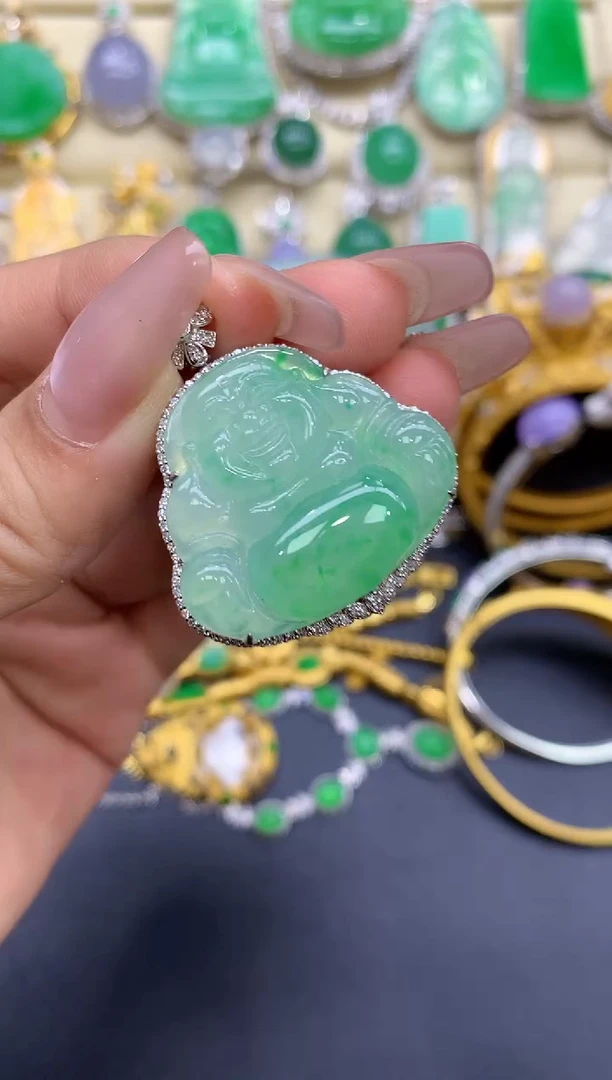 颈饰18K金镶嵌翡翠444-中国好珍宝