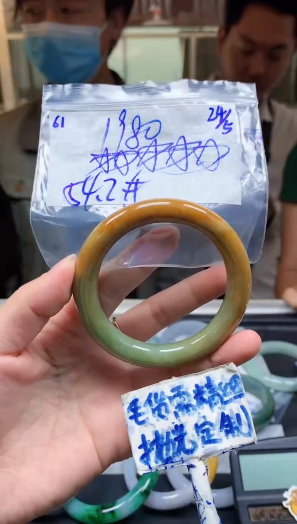 定制翡翠未镶嵌61毛货精细抛光手镯多样性拍一发一618
