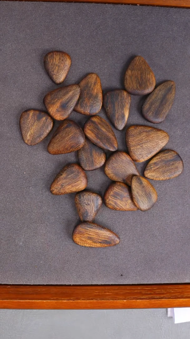 沉香吊坠4号奇楠 块料多样性发一个