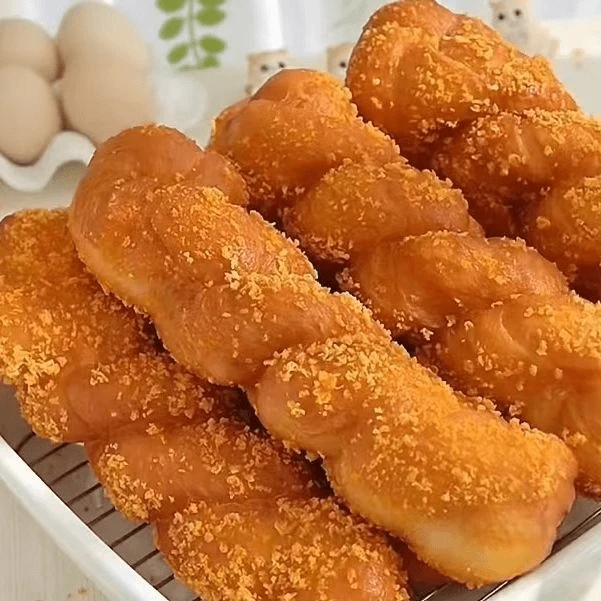 爆浆酸奶麻花红豆沙夹心纯香麻花软面包学生早餐休闲零食整箱批发