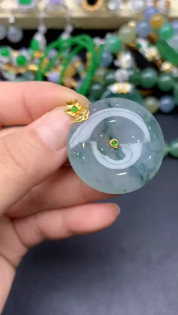 颈饰18K金镶嵌翡翠35-雪姐翡翠天天见