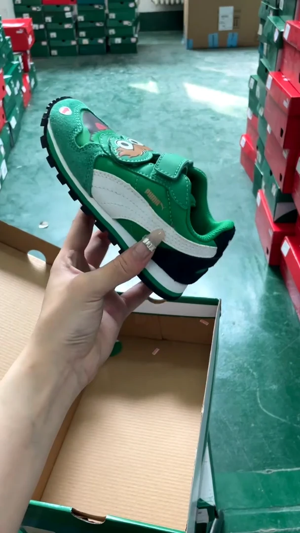 彪马时尚运动休闲鞋25M  Z53