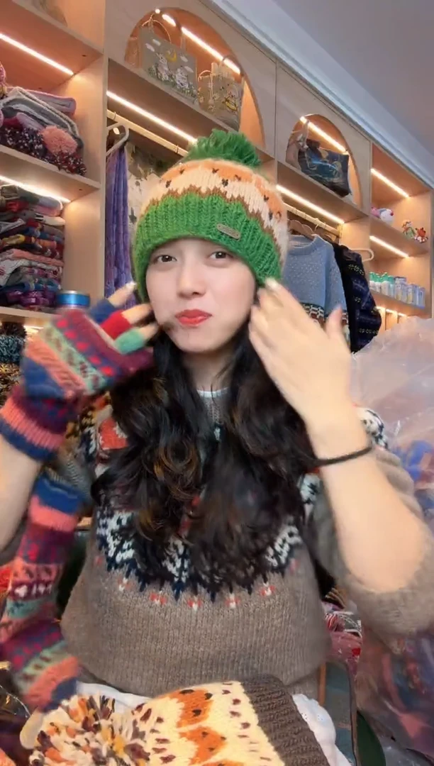 绵羊毛百羊毛绿色狐狸单球帽