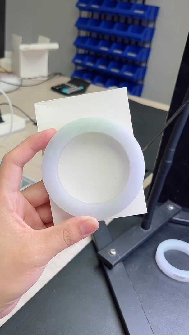 未镶嵌手镯定制翡翠小*色定制