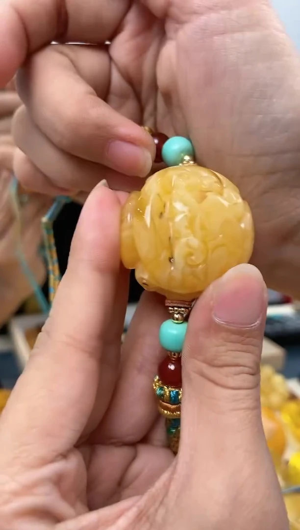 【闪购商品】蜜蜡裸石未镶嵌天然琥珀蜜蜡