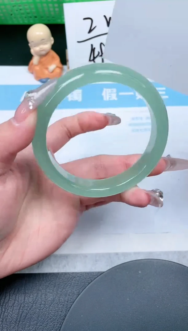 【闪购商品】石英质玉手镯未镶嵌222-62