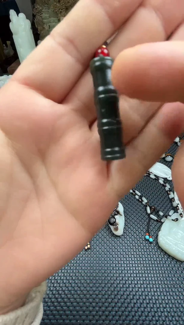 未镶嵌和田玉挂件玺玉珠宝玉器闪购