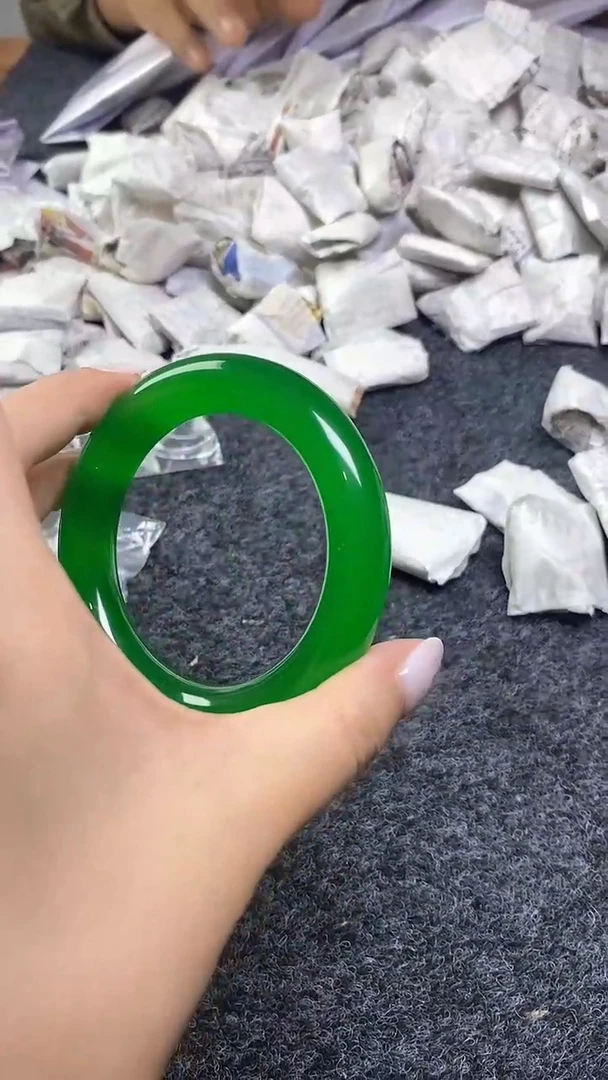 满色吊坠 所见即所得！