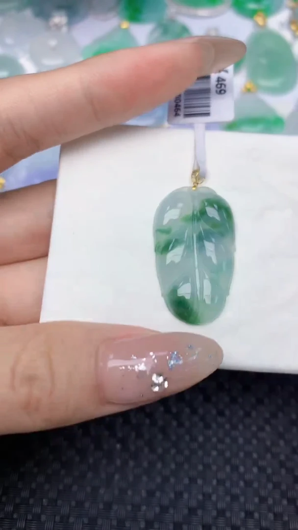 颈饰18K金镶嵌翡翠天然缅甸翡翠a货百元以上9元证书费自理