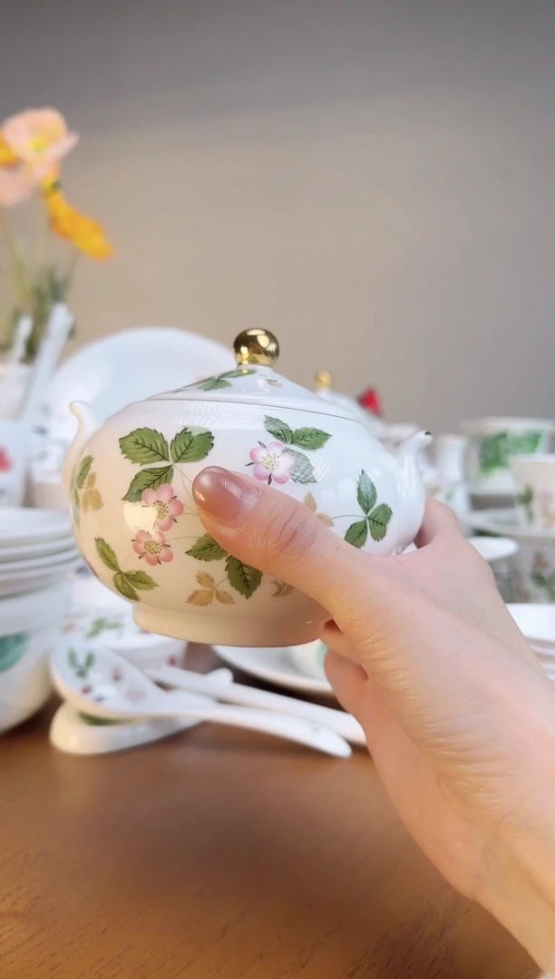 【闪购商品】莓高骨瓷茶叶罐糖罐 莓高骨瓷茶叶罐糖罐