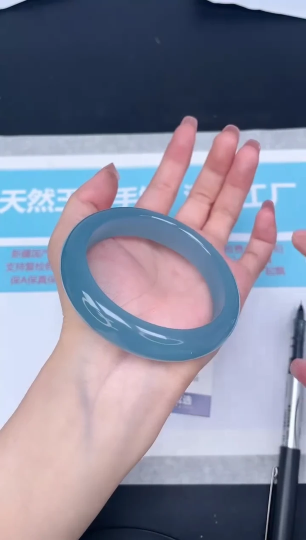 未镶嵌手镯石英质玉w144-5758