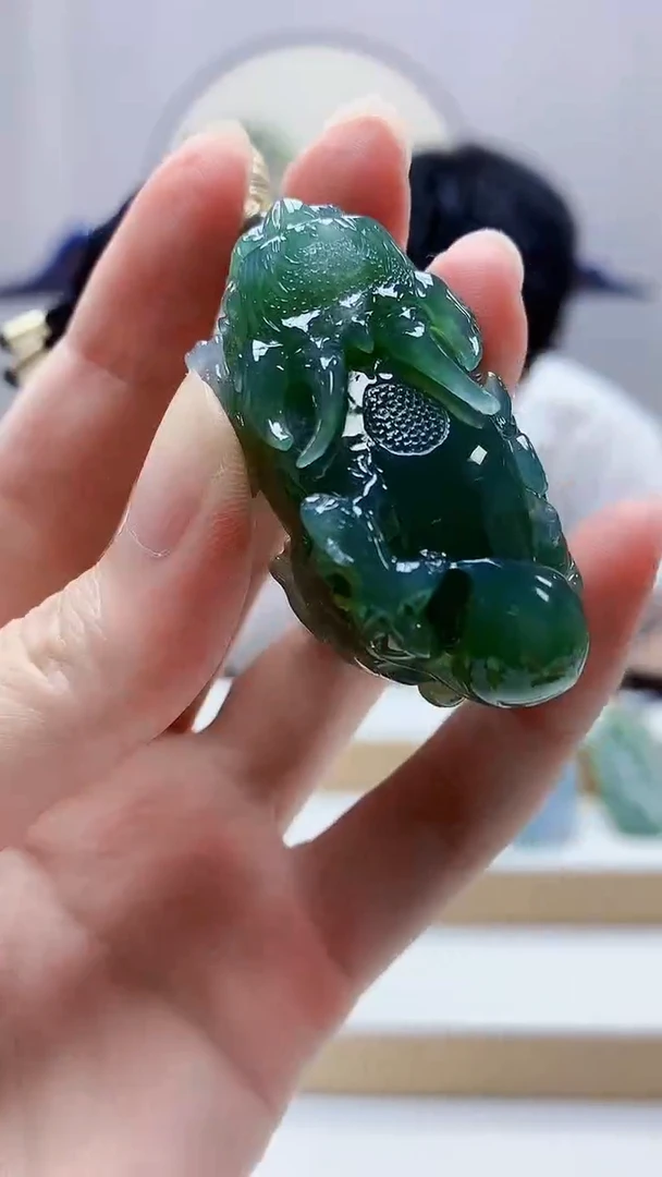 未镶嵌定制翡翠5028zm-毛货挂件141