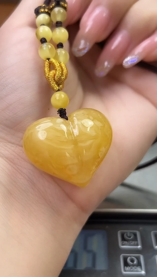 未镶嵌蜜蜡裸石琥珀蜜蜡吊坠