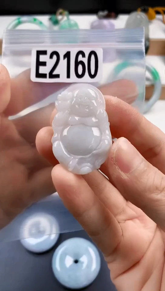 颈饰未镶嵌翡翠天然翡翠吊坠挂饰