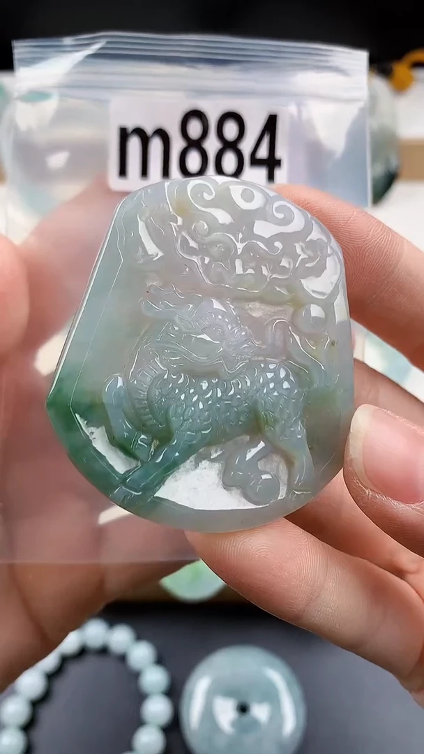 颈饰未镶嵌翡翠天然翡翠吊坠挂件