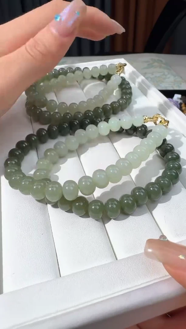 【闪购商品】未镶嵌和田玉手链渐变和田玉鼓珠发货多样性发其一
