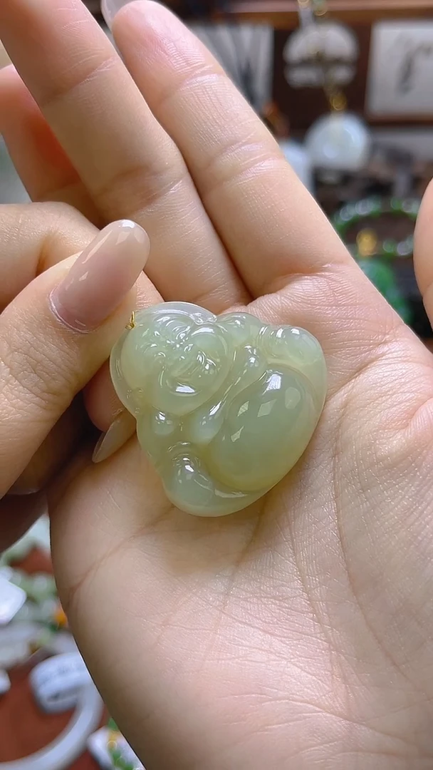 颈饰未镶嵌和田玉c**n约35*35mm佛公吊坠